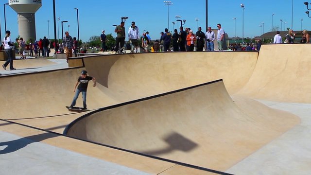 Skate park opens at Gabe Nesbitt
