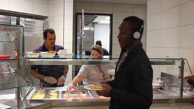 New cafeteria opens at MHS
